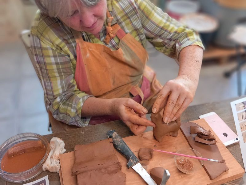 cours de modelage en poterie